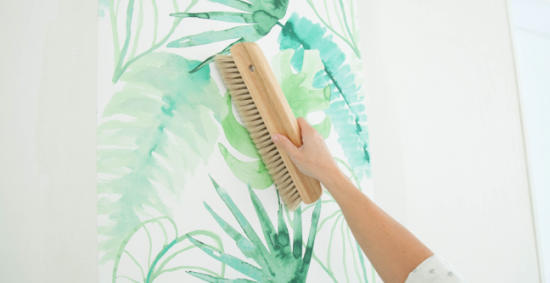 Poser le papier peint le long des repères